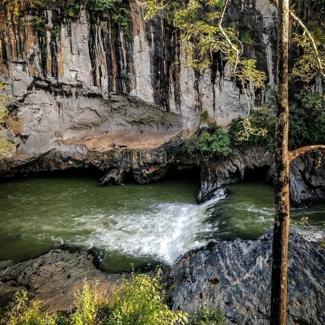 The majestic Syntheri Rocks with the Kaneri River flowing through, a nearby Dandeli attraction